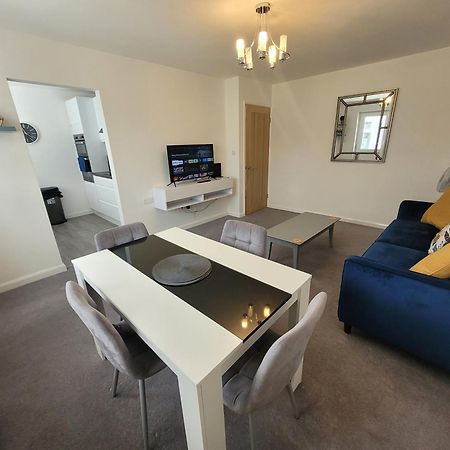 Bumblebee Bungalow - With Separate Office And Gaming Space By Catchpole Stays Colchester Eksteriør billede