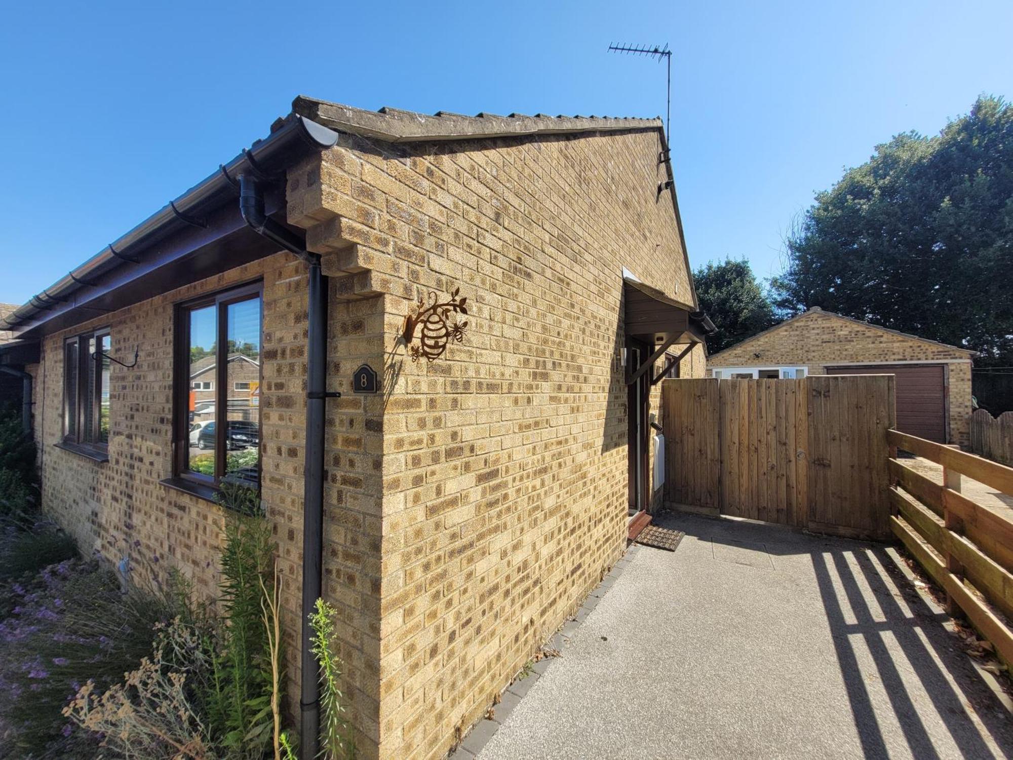 Bumblebee Bungalow - With Separate Office And Gaming Space By Catchpole Stays Colchester Eksteriør billede