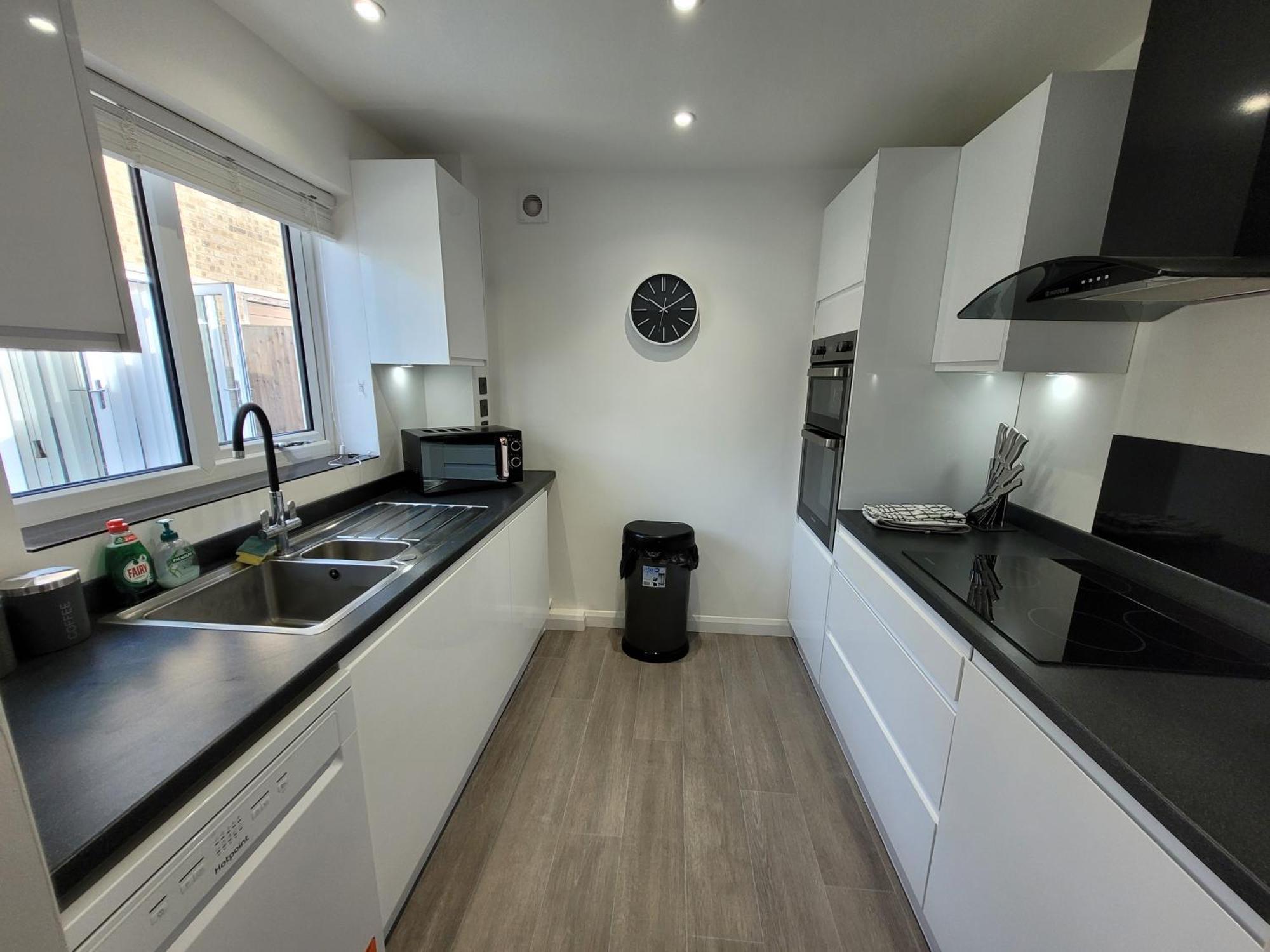 Bumblebee Bungalow - With Separate Office And Gaming Space By Catchpole Stays Colchester Eksteriør billede