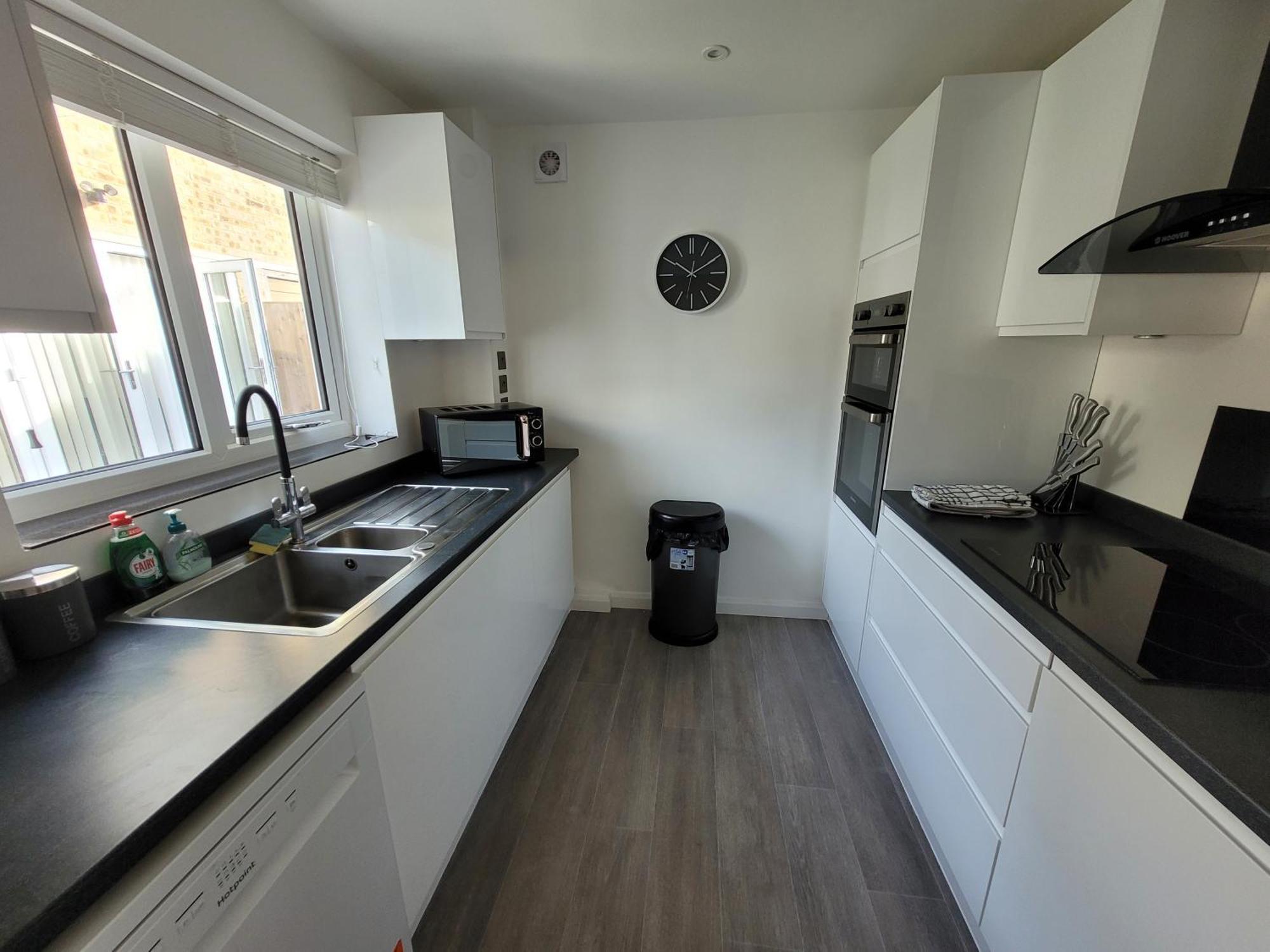 Bumblebee Bungalow - With Separate Office And Gaming Space By Catchpole Stays Colchester Eksteriør billede